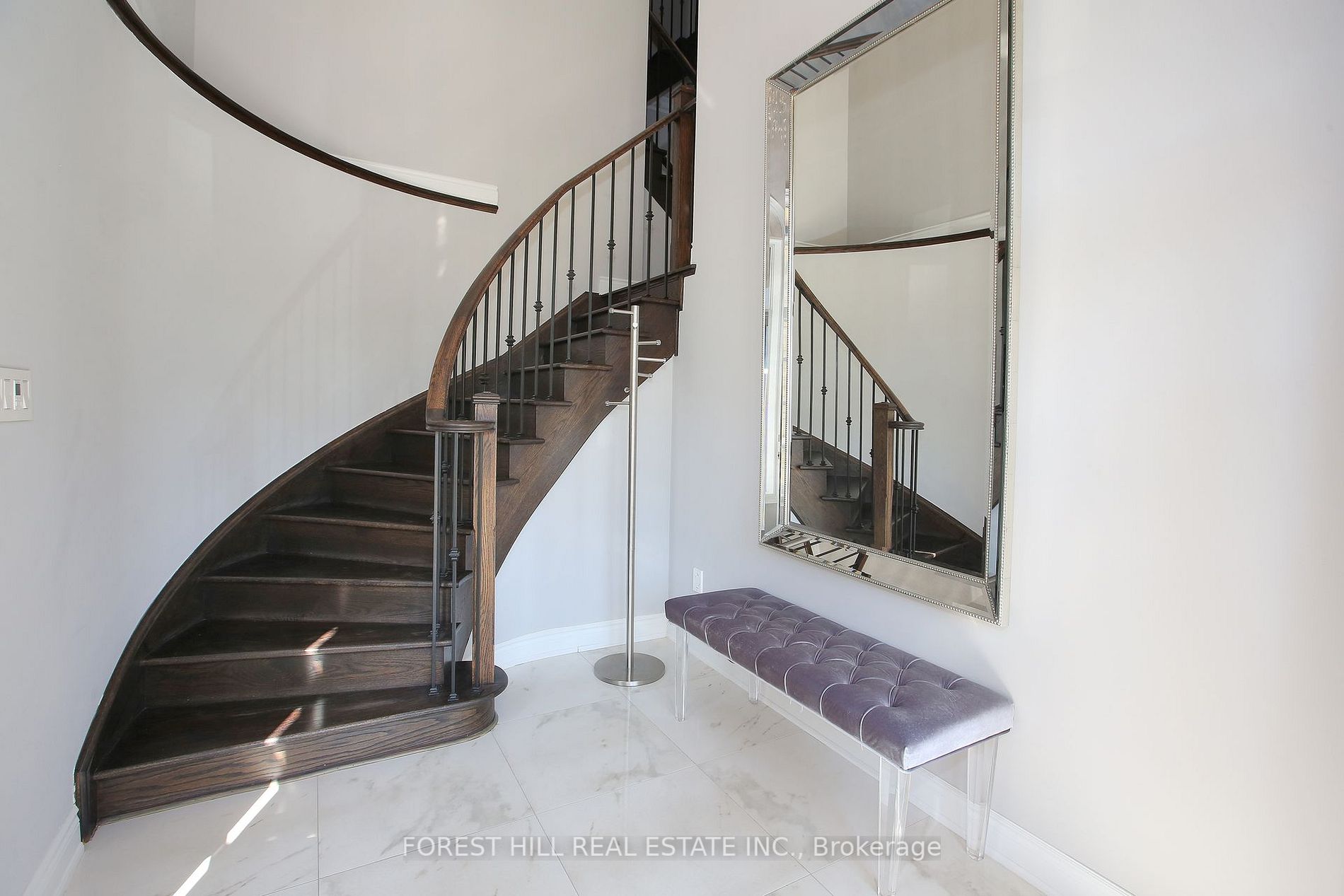 151 Wallenberg Dr
