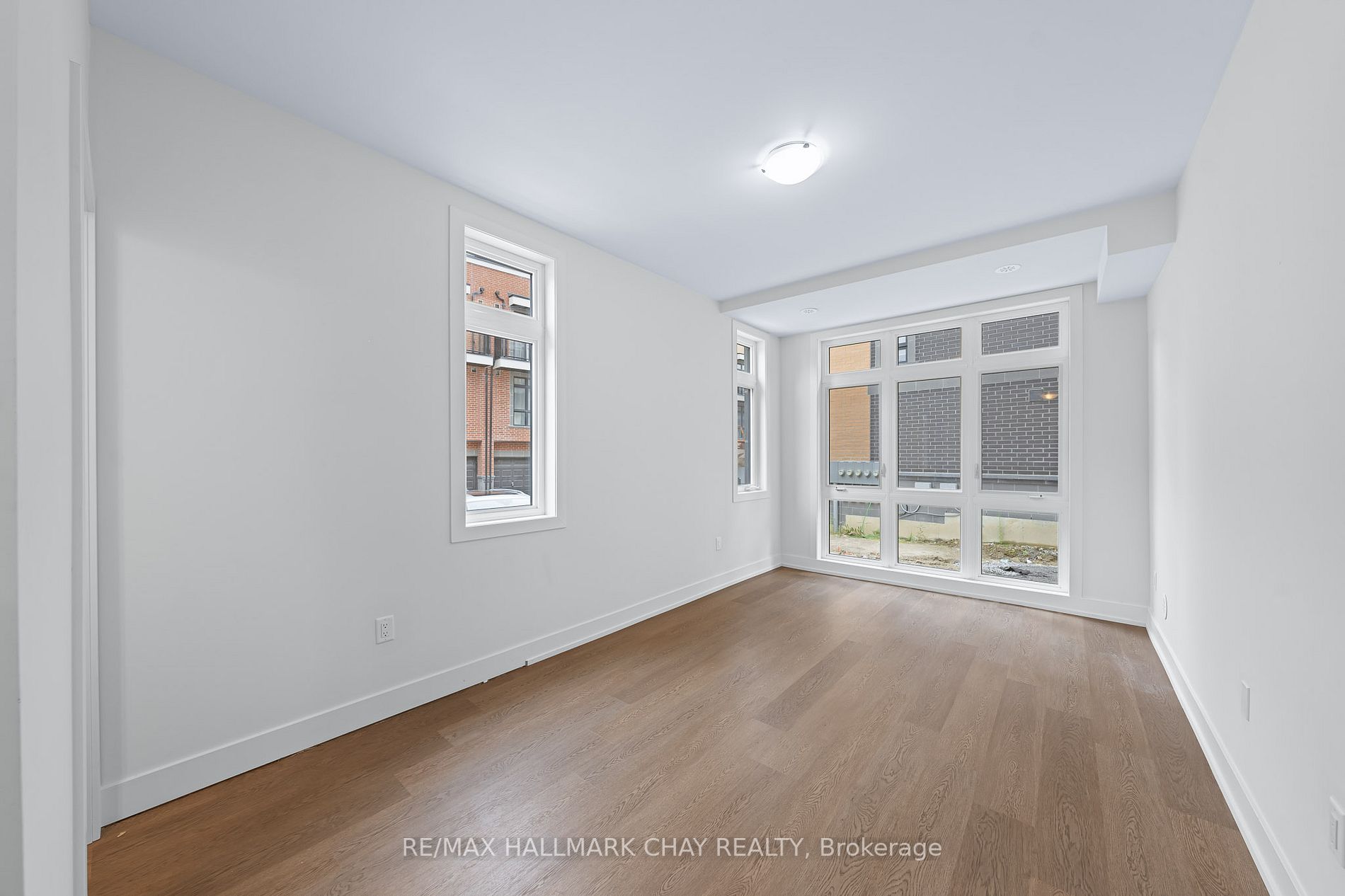 6 Sayers Lane, #16