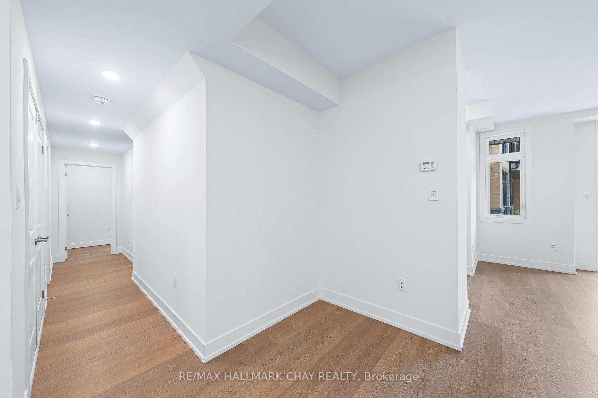 6 Sayers Lane, #16