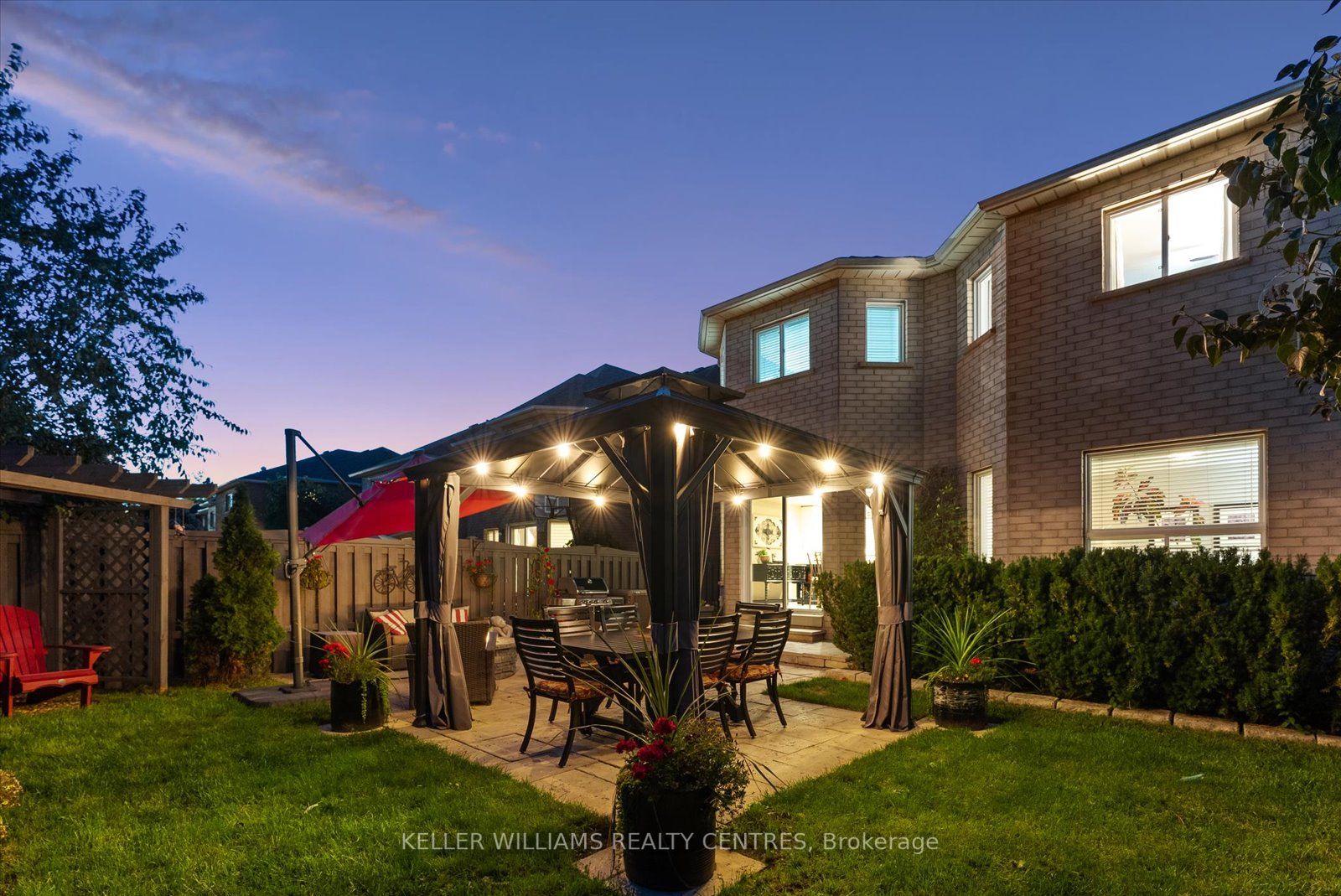 126 Hollybush Dr