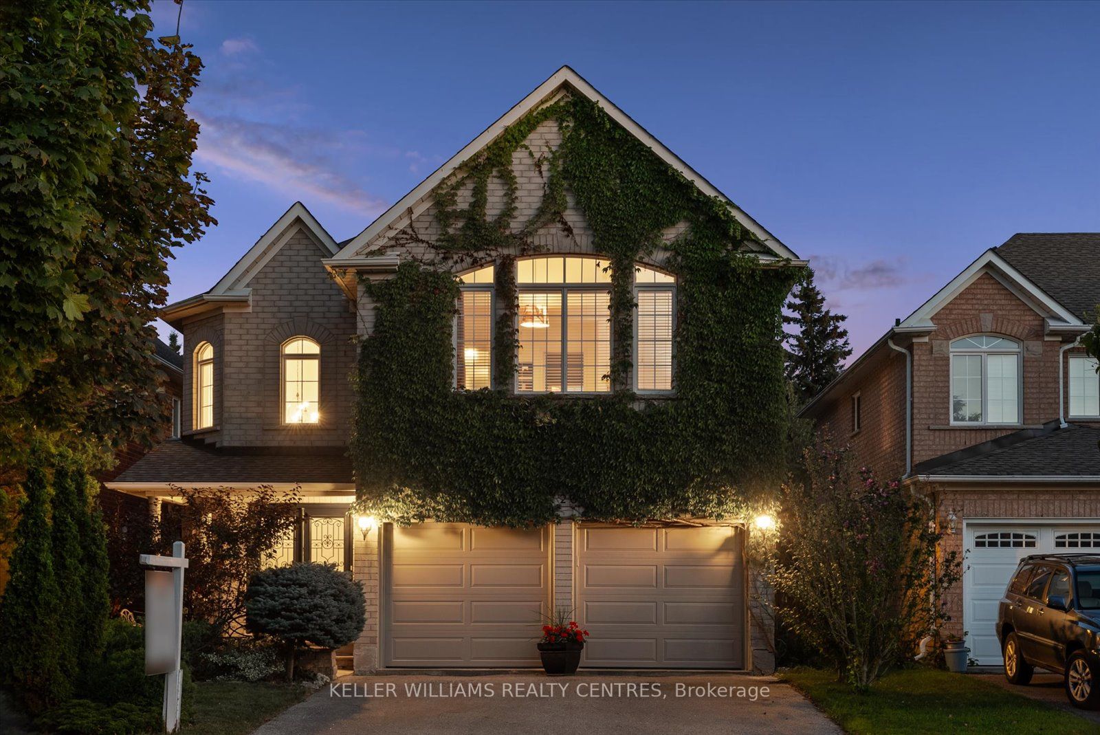 126 Hollybush Dr