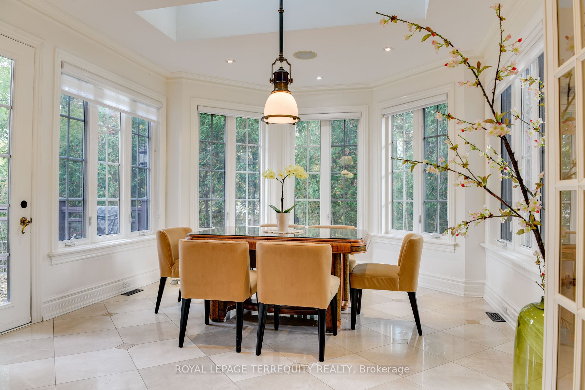 22 Deanbank Dr
