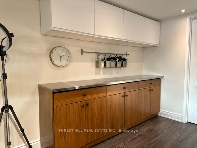 15565 Yonge St, #101