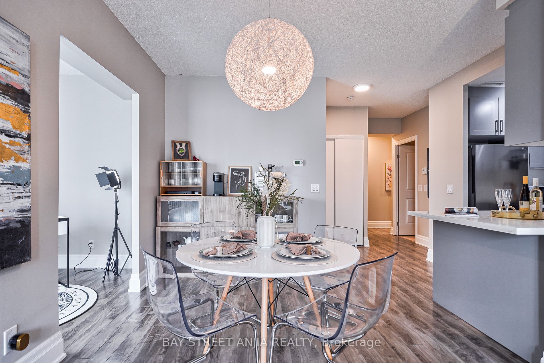 21 Upper Duke Cres, #314B