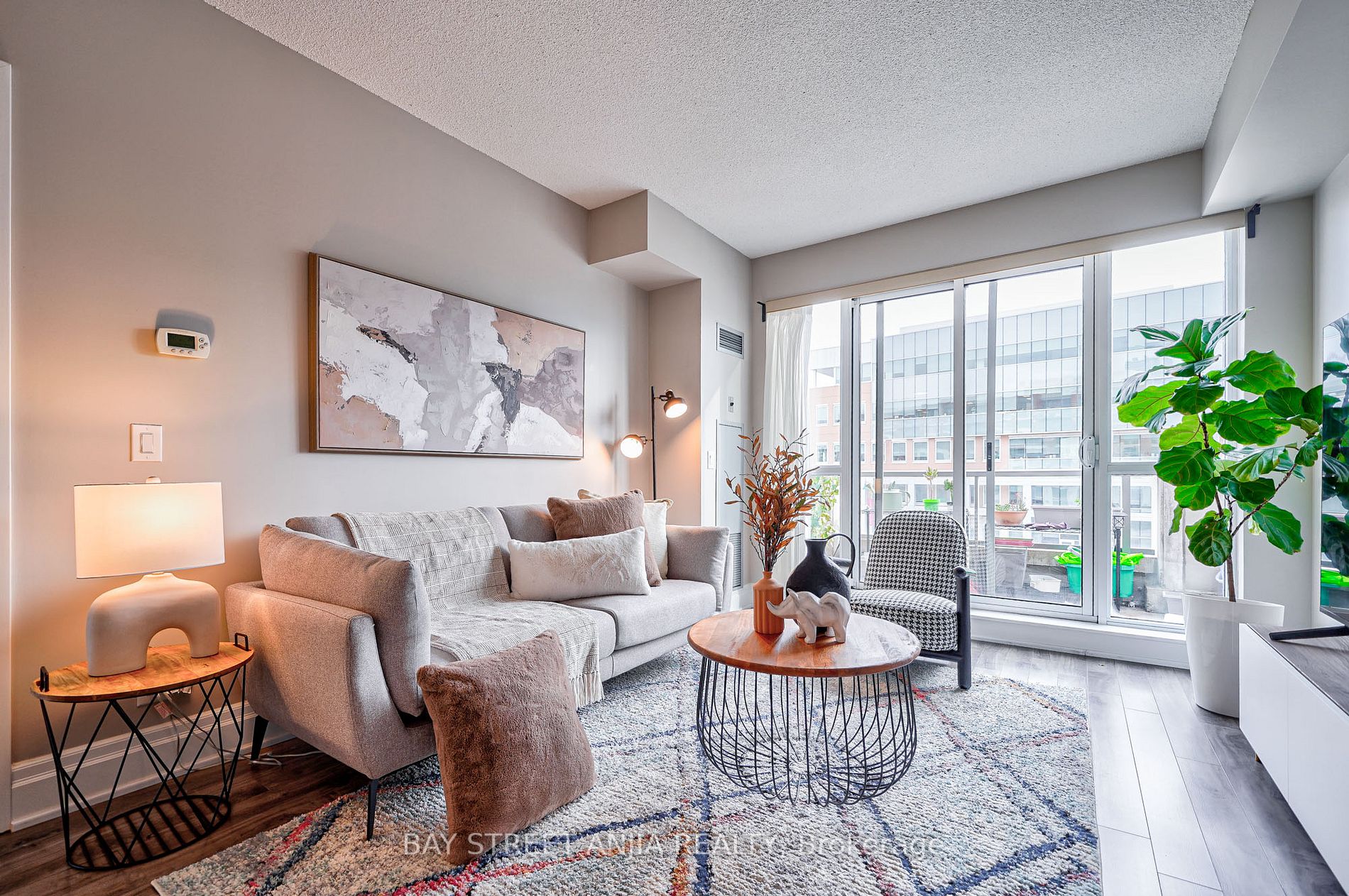 21 Upper Duke Cres, #314B