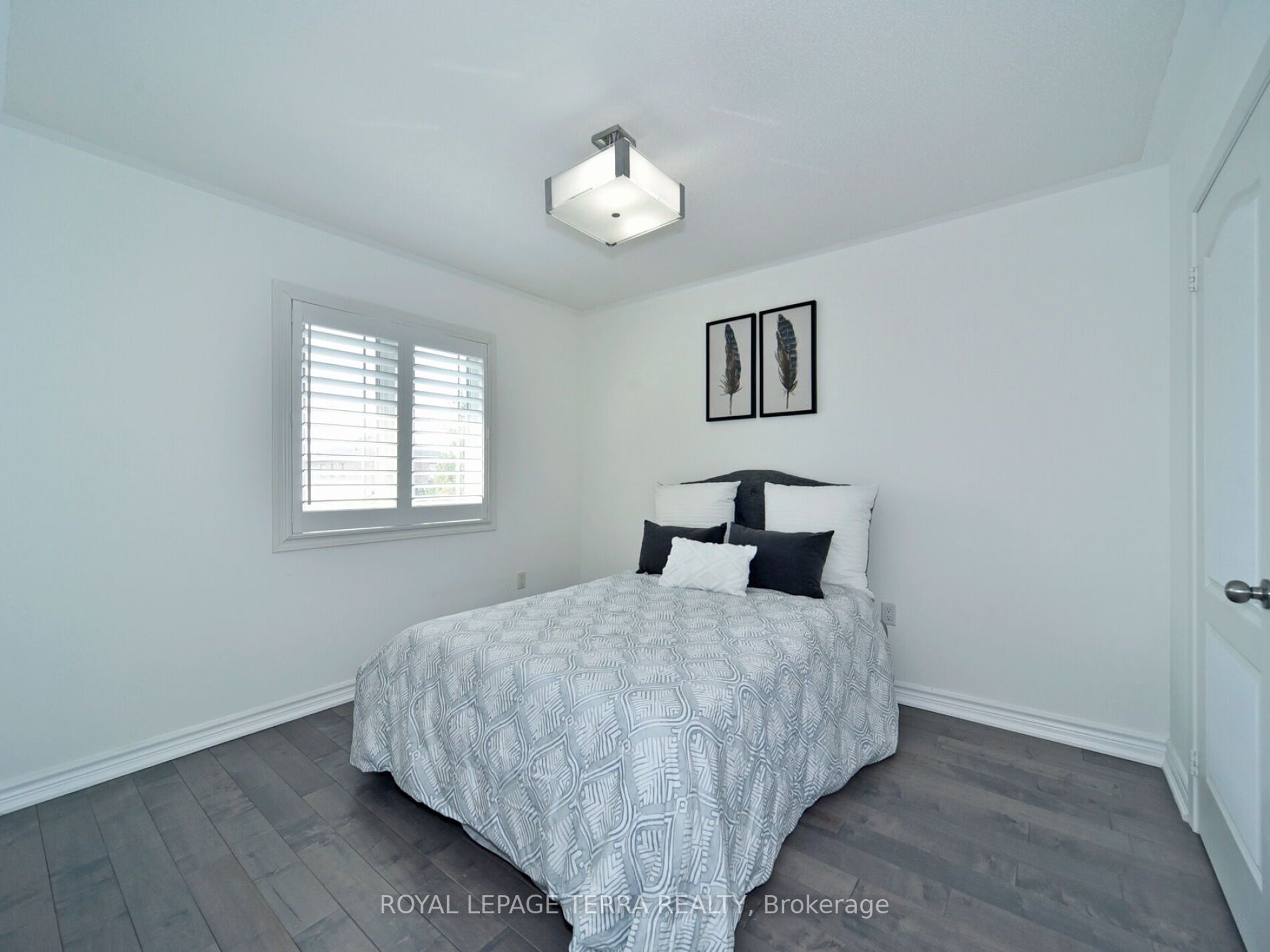 17 Richardson Cres