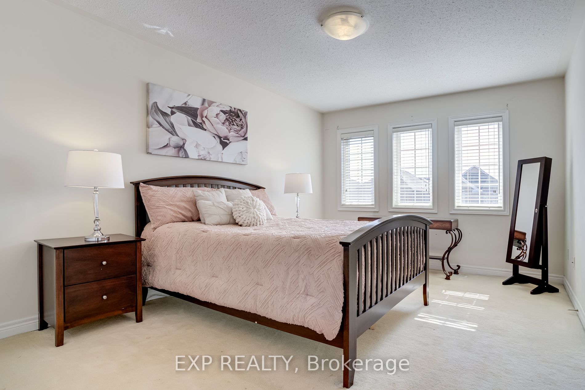 189 Chayna Cres