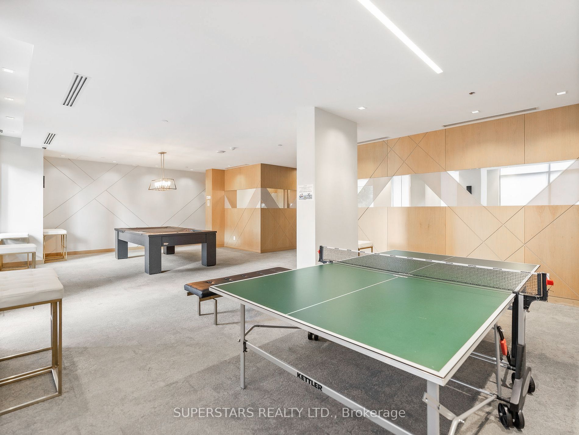 28 Uptown Dr, #609