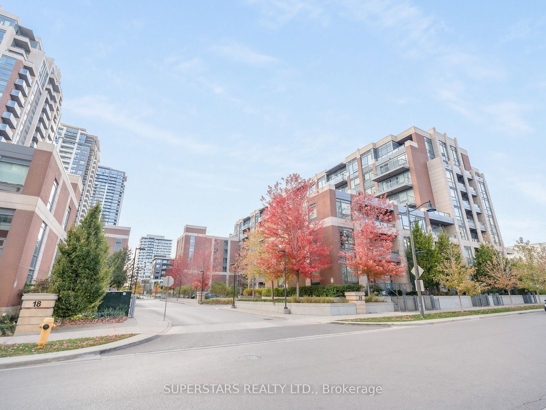28 Uptown Dr, #609