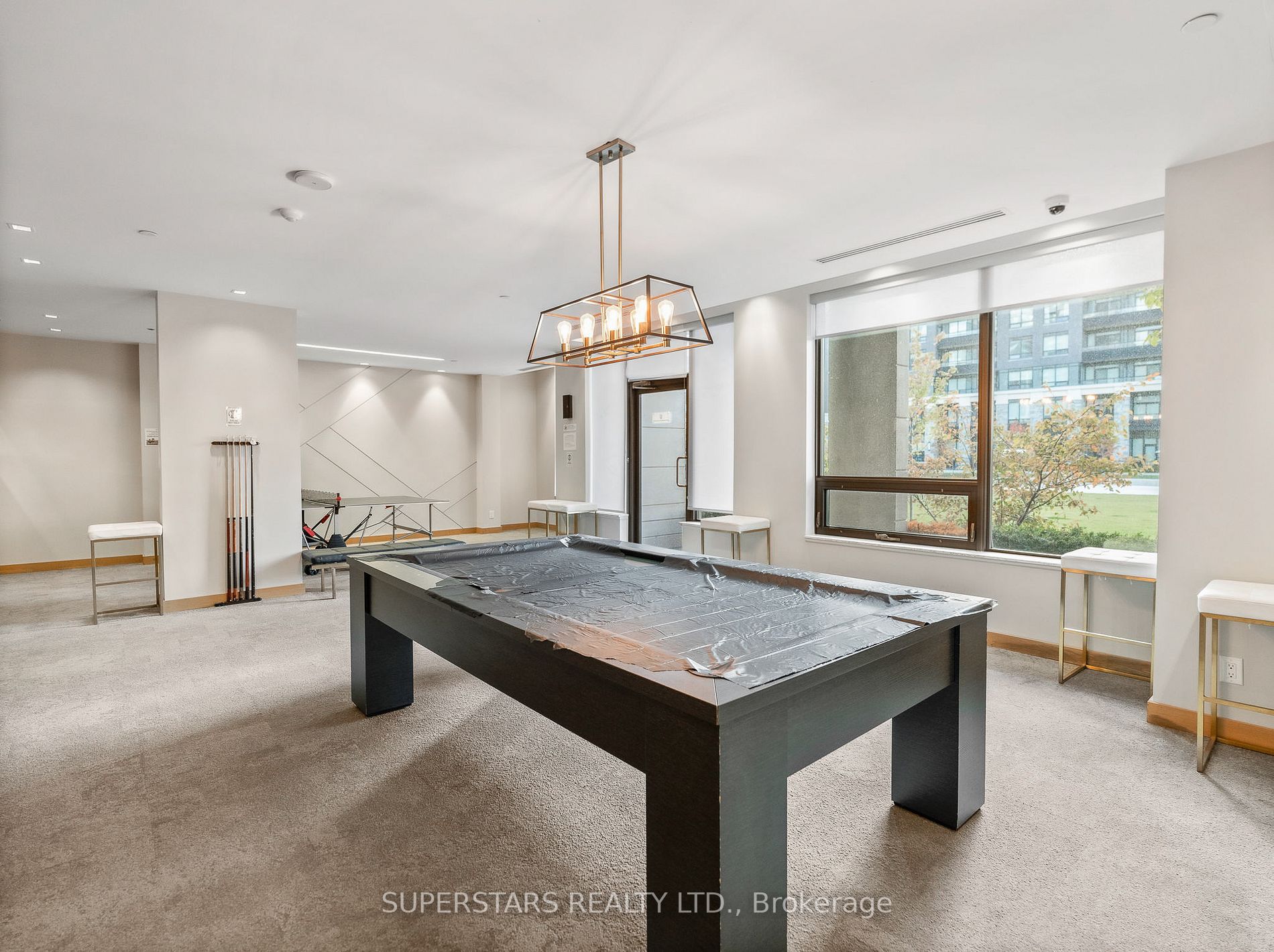 28 Uptown Dr, #609