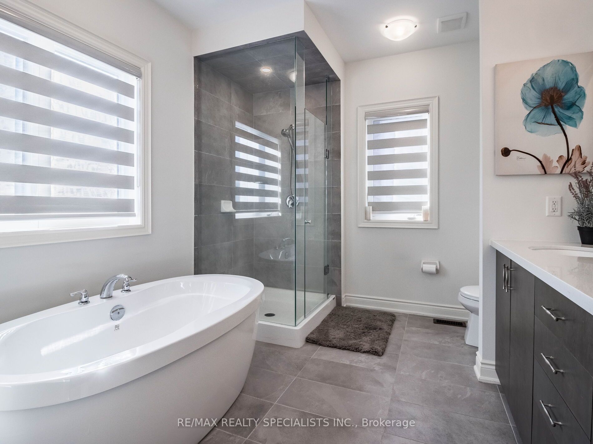17 Betty May Cres