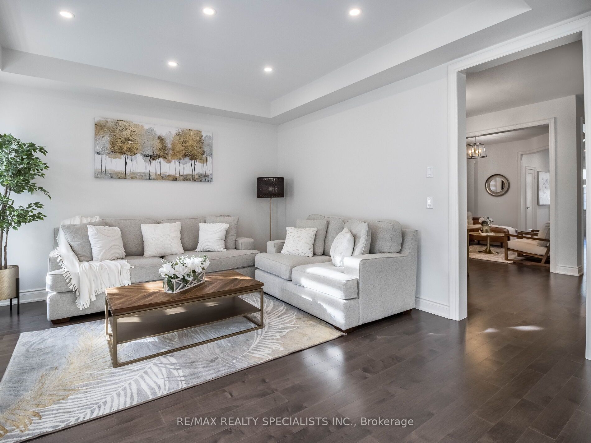 17 Betty May Cres