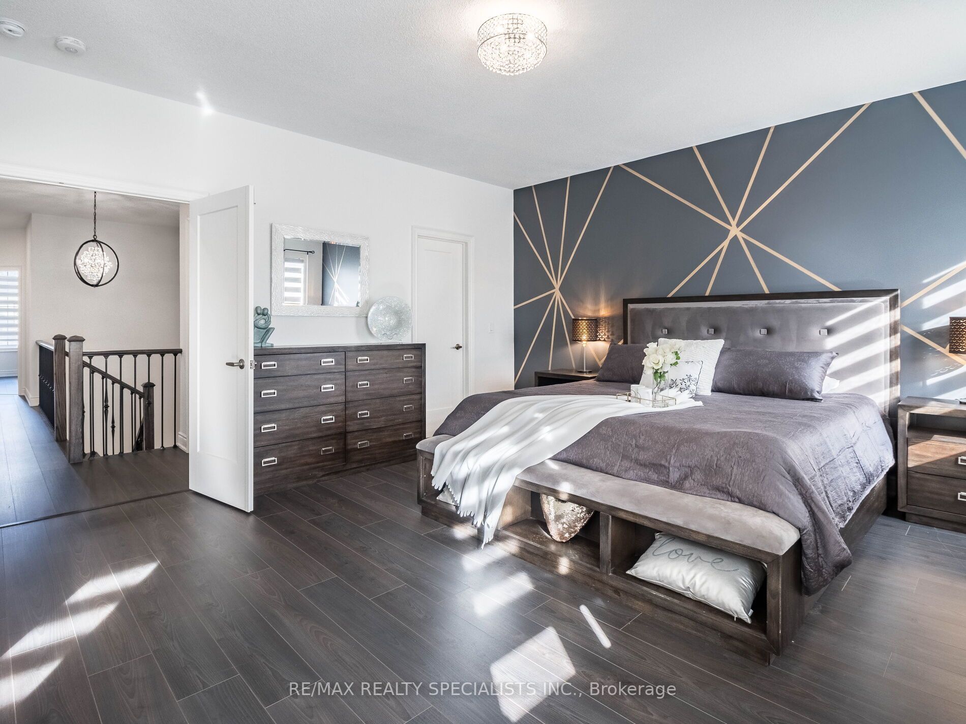 17 Betty May Cres