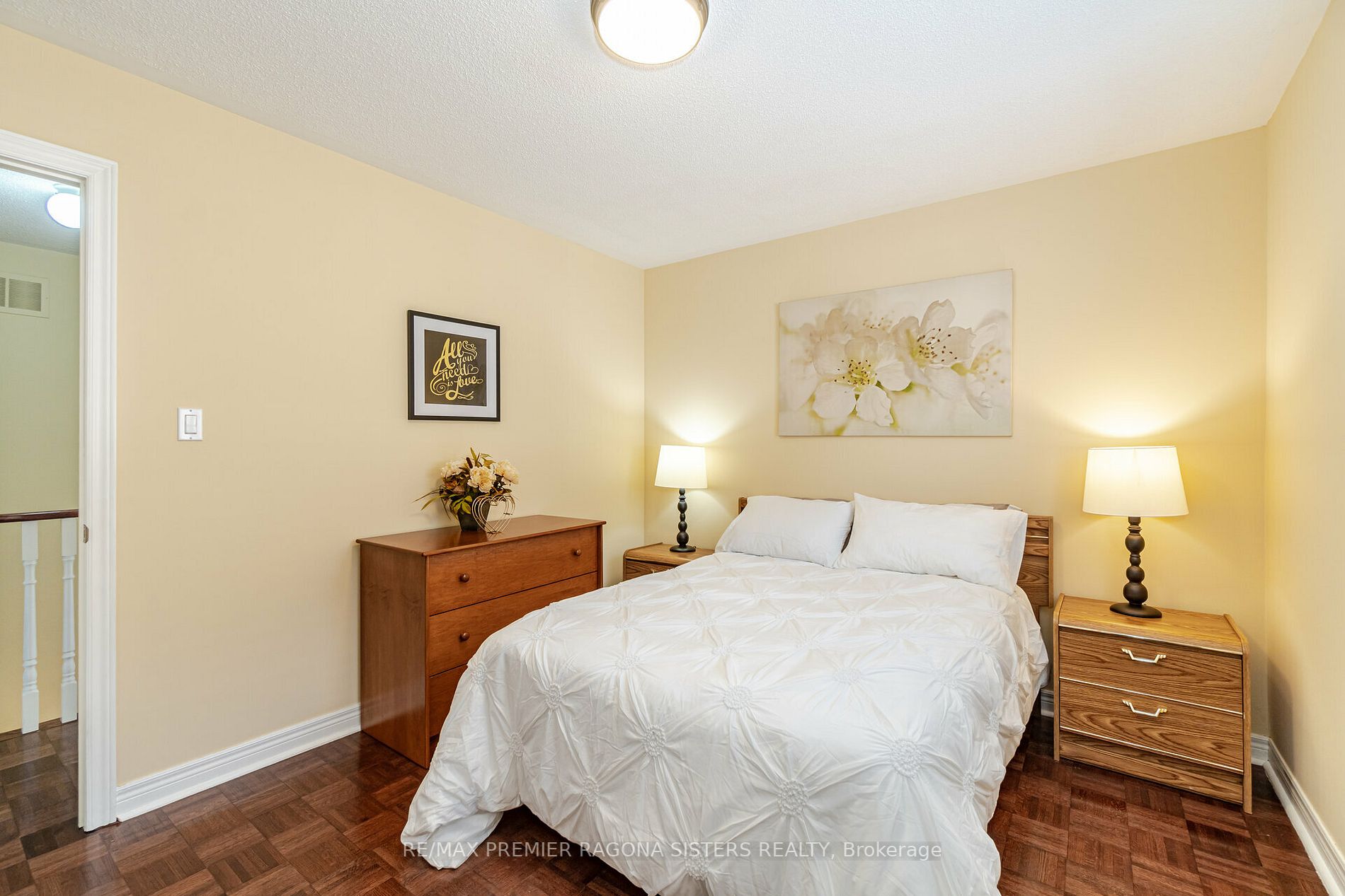 72 Criscione Dr