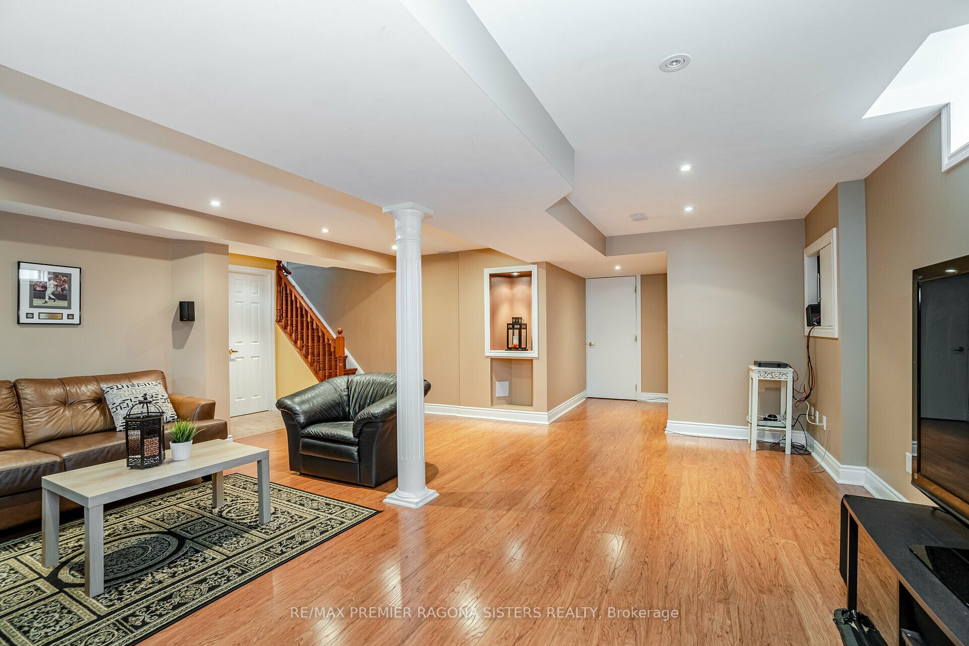 72 Criscione Dr