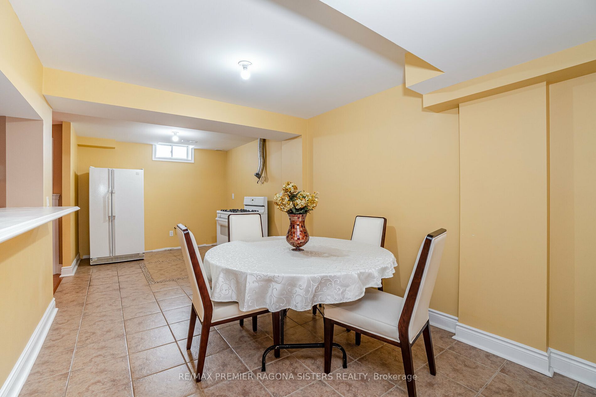 72 Criscione Dr