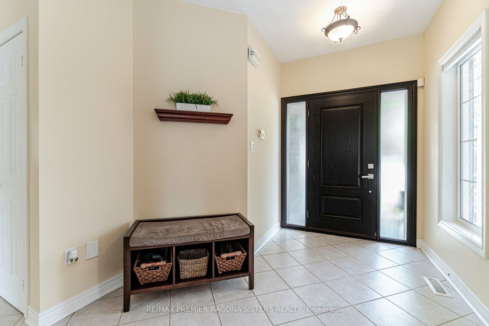 72 Criscione Dr