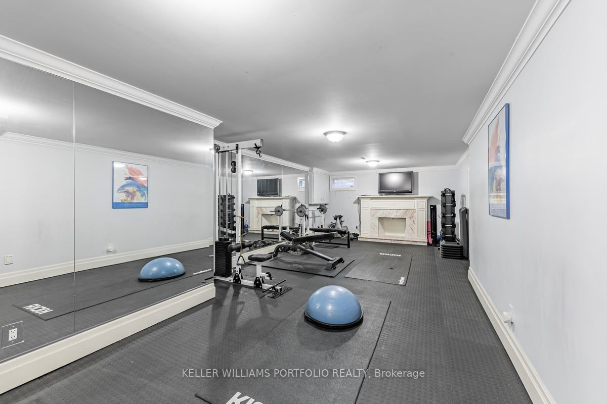 34 Elgin St