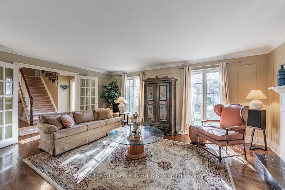 34 Elgin St