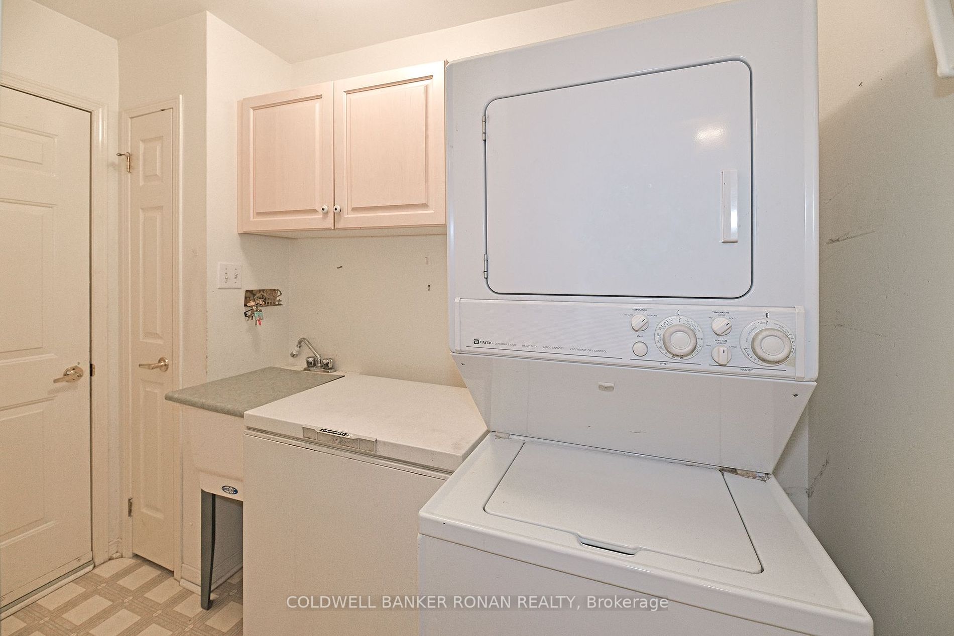 210 Greenbriar Rd, #17