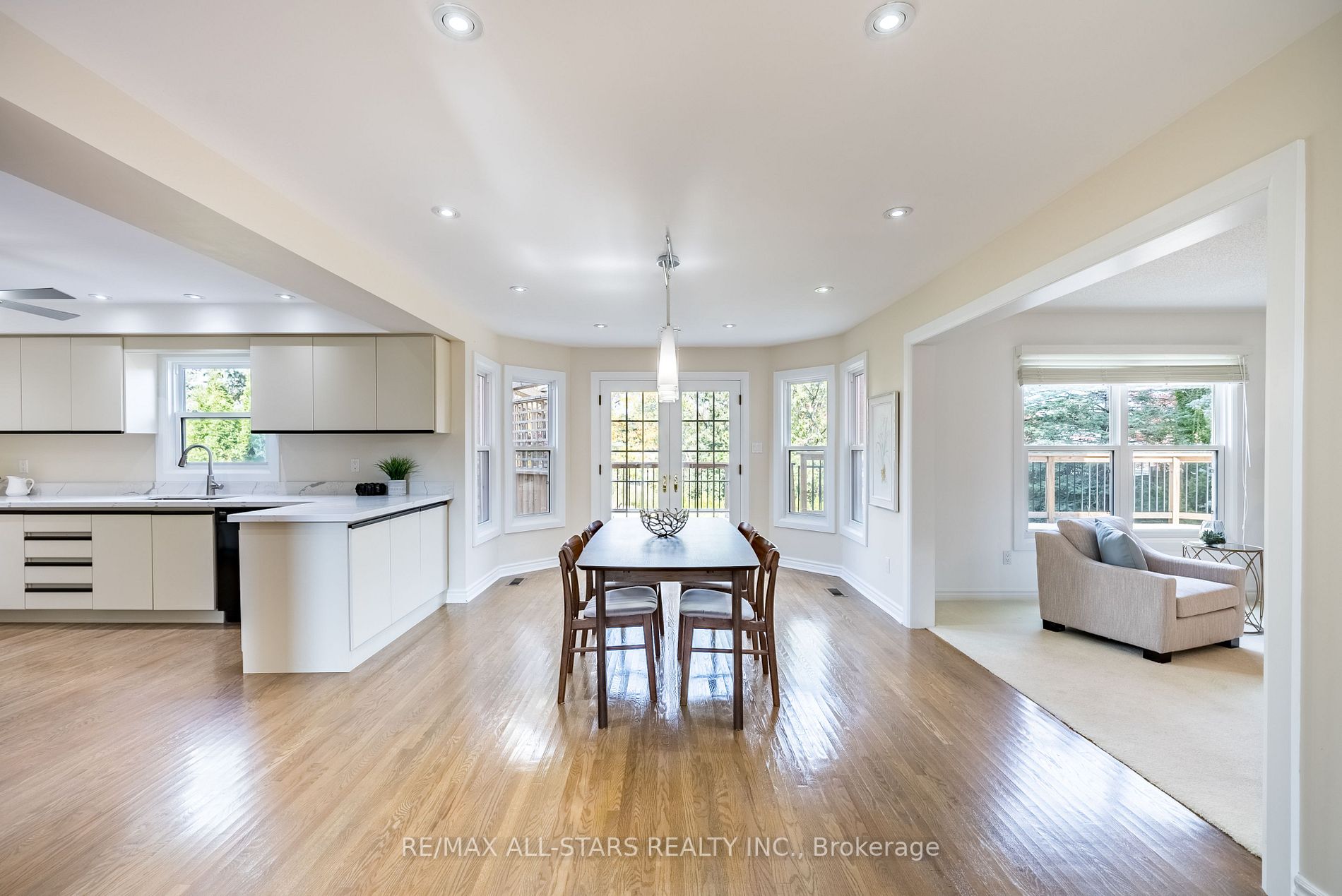 6 Bombay Court