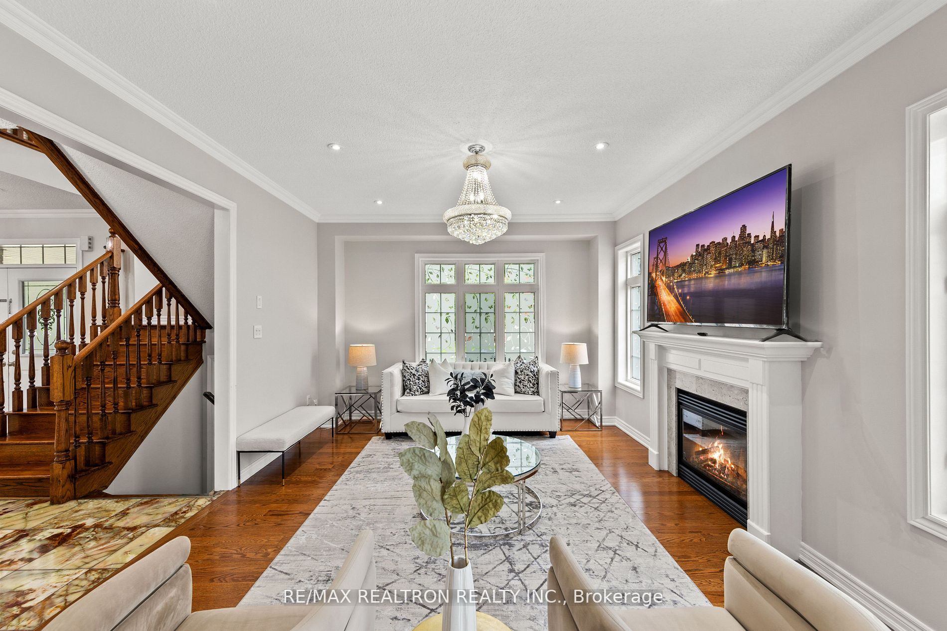 42 Reginald Lamb Cres