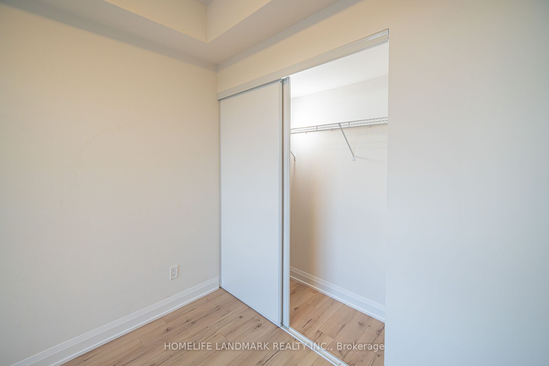 25 Water Walk Dr, #321