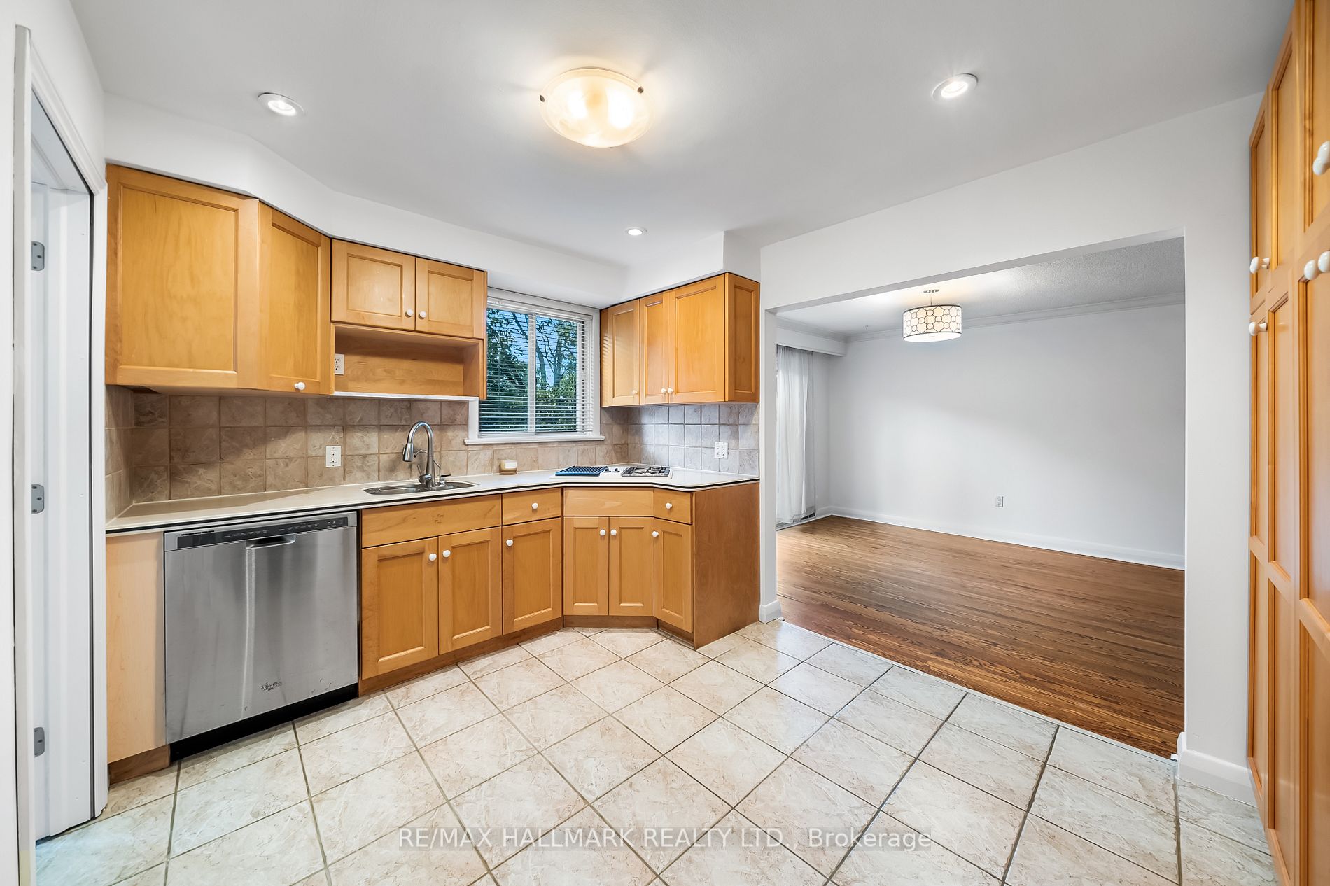 28 Kirk Dr