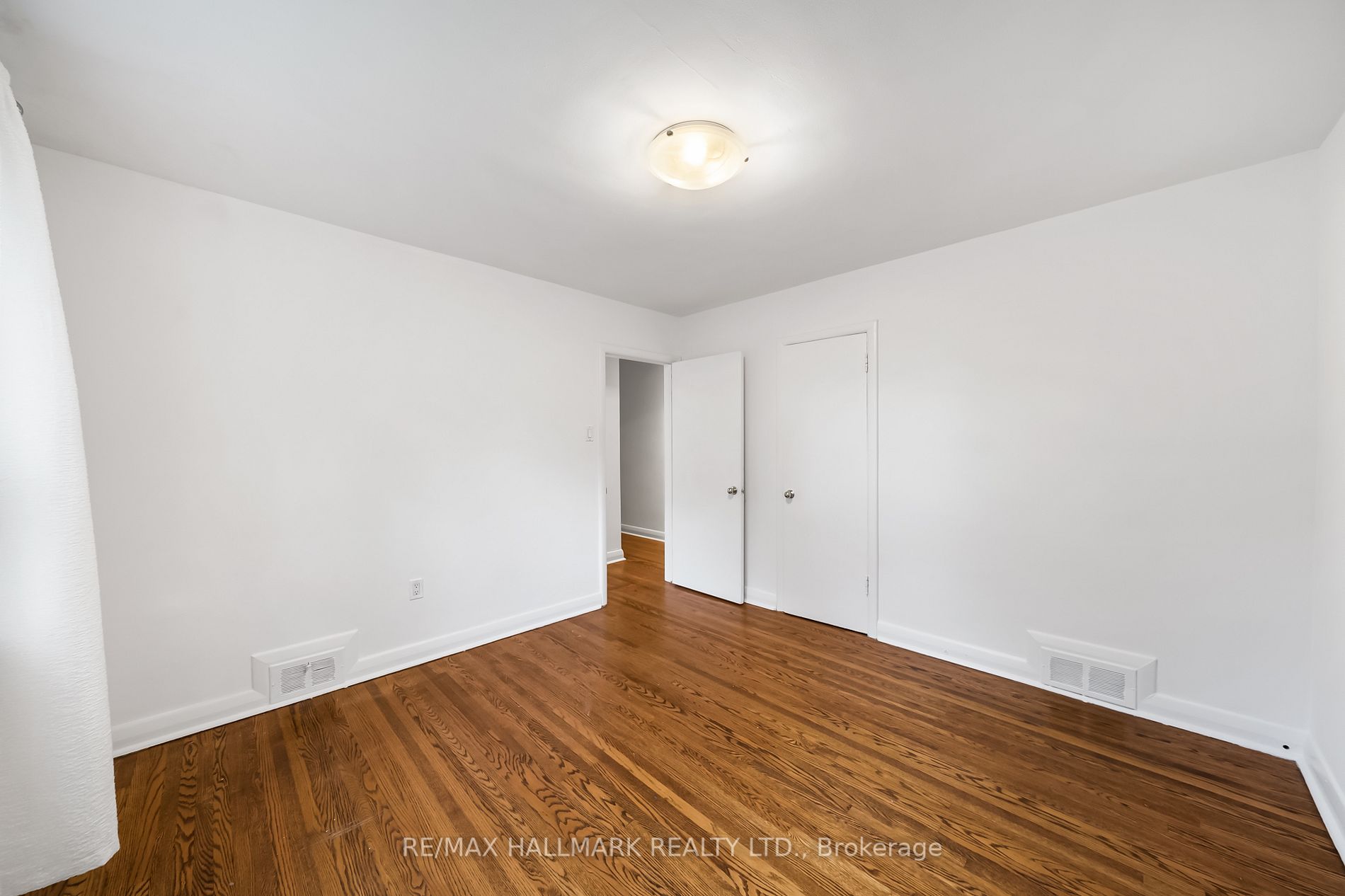 28 Kirk Dr
