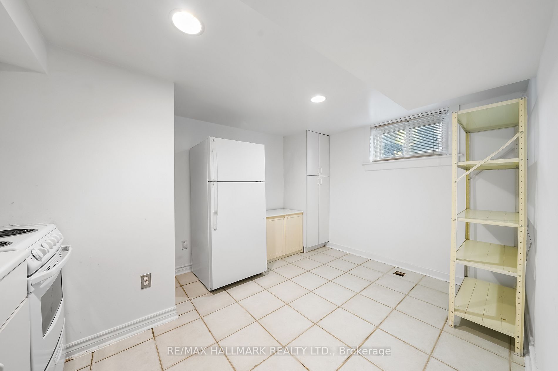 28 Kirk Dr