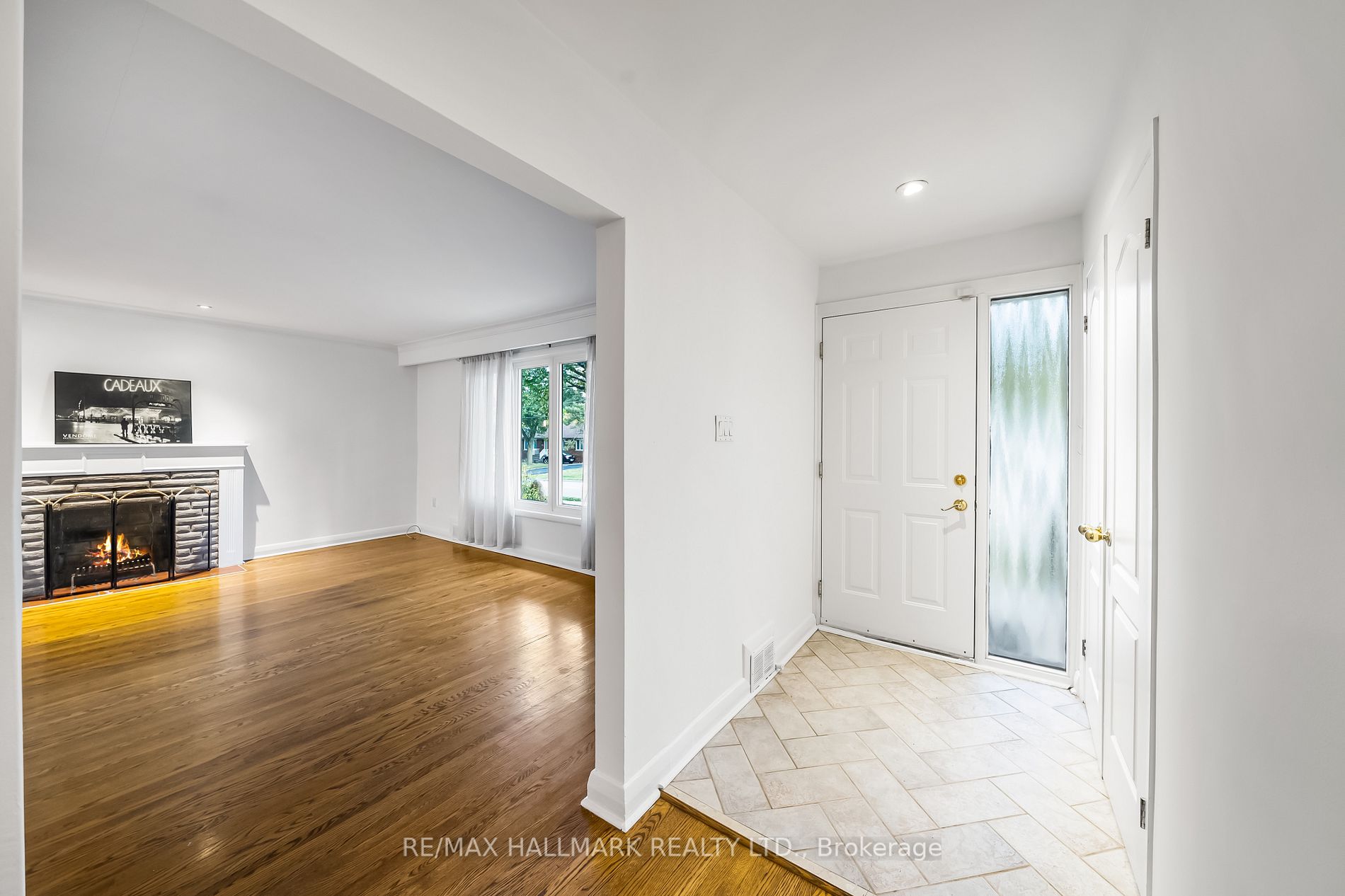 28 Kirk Dr