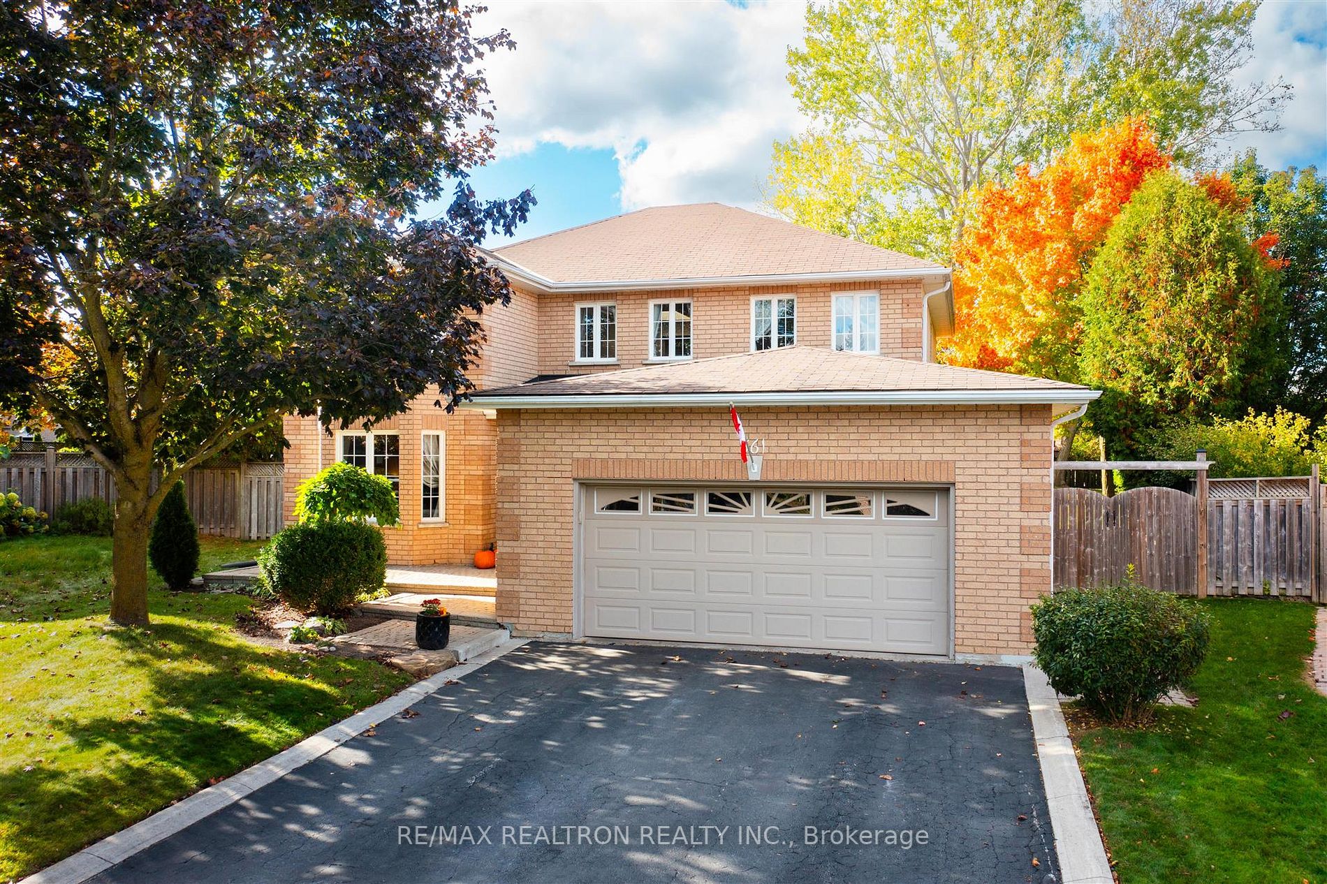561 Roeder Crt