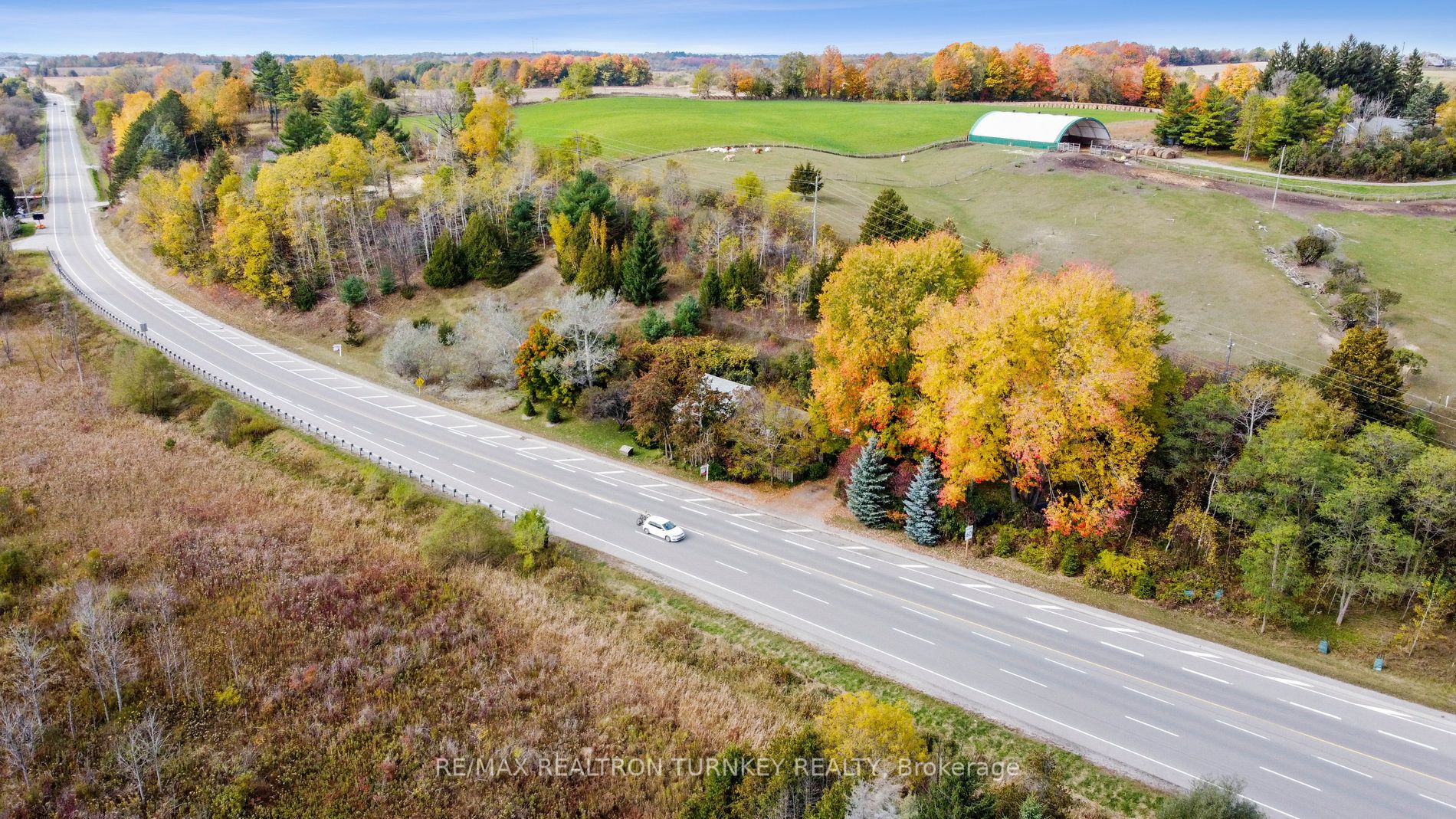 2872 Mount Albert Rd