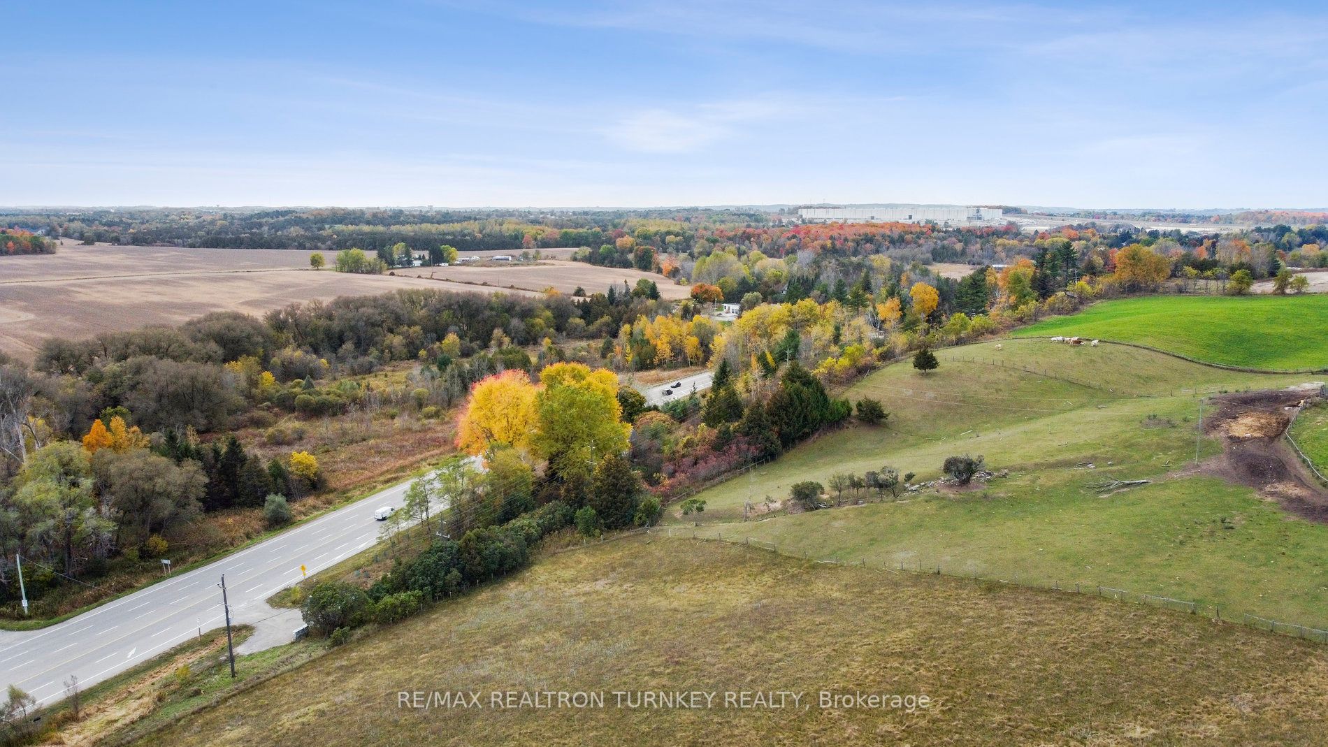 2872 Mount Albert Rd