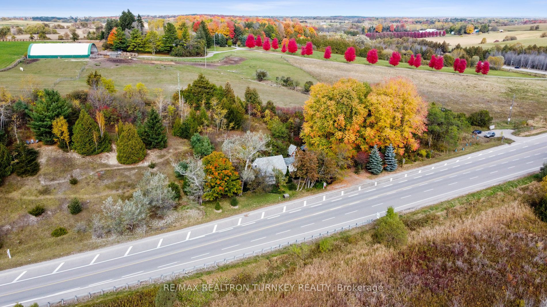 2872 Mount Albert Rd