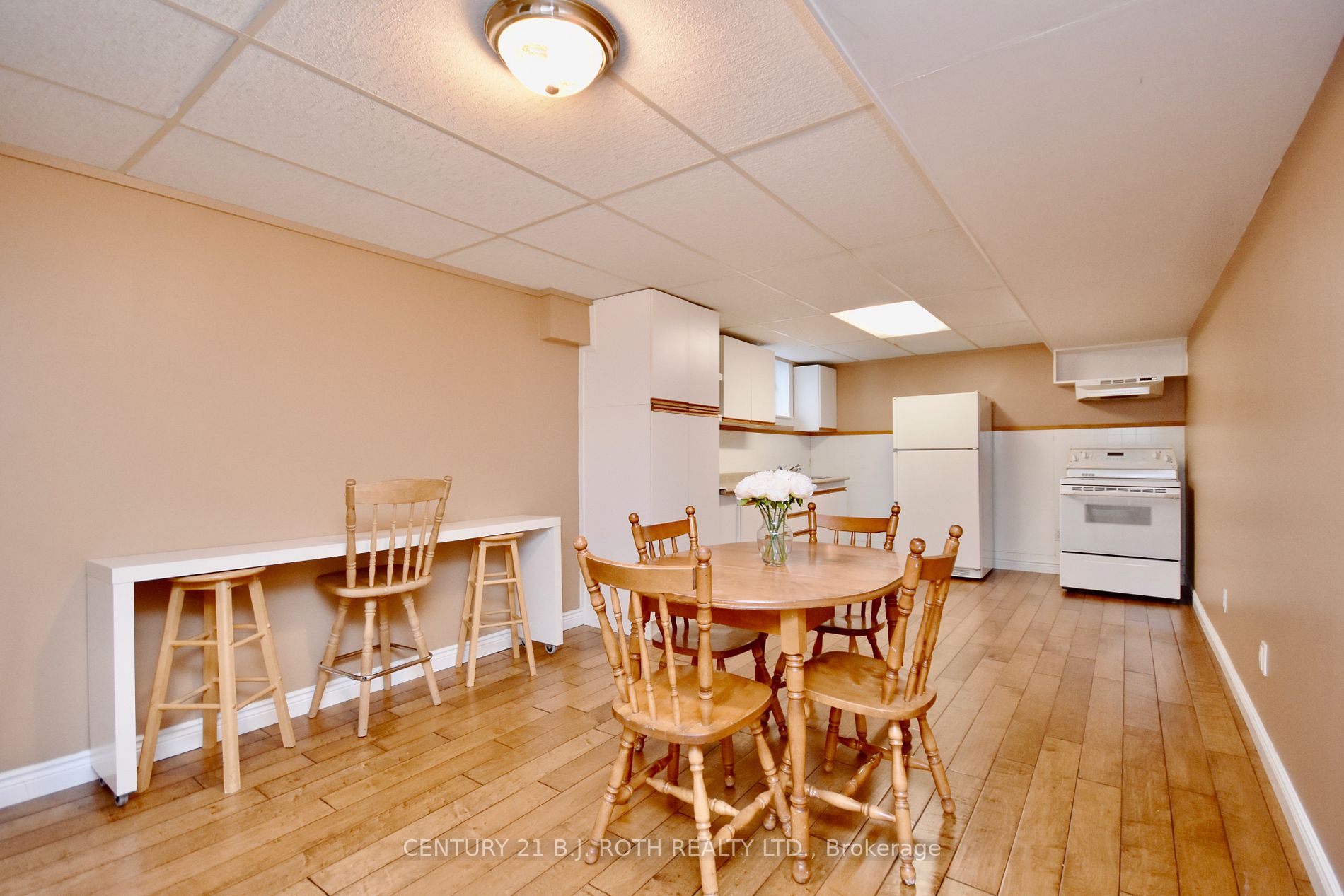 22 Pineview Tr