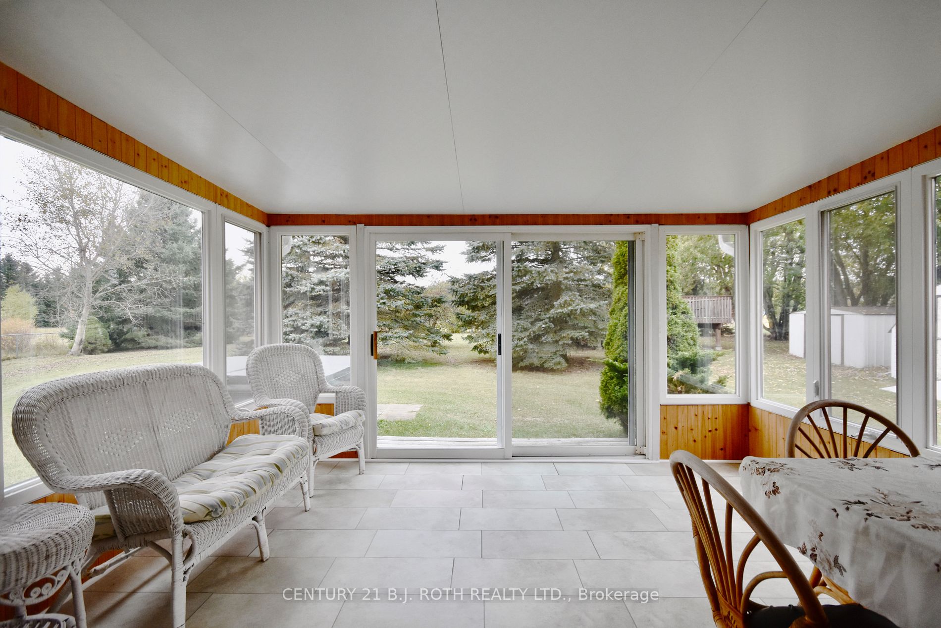 22 Pineview Tr