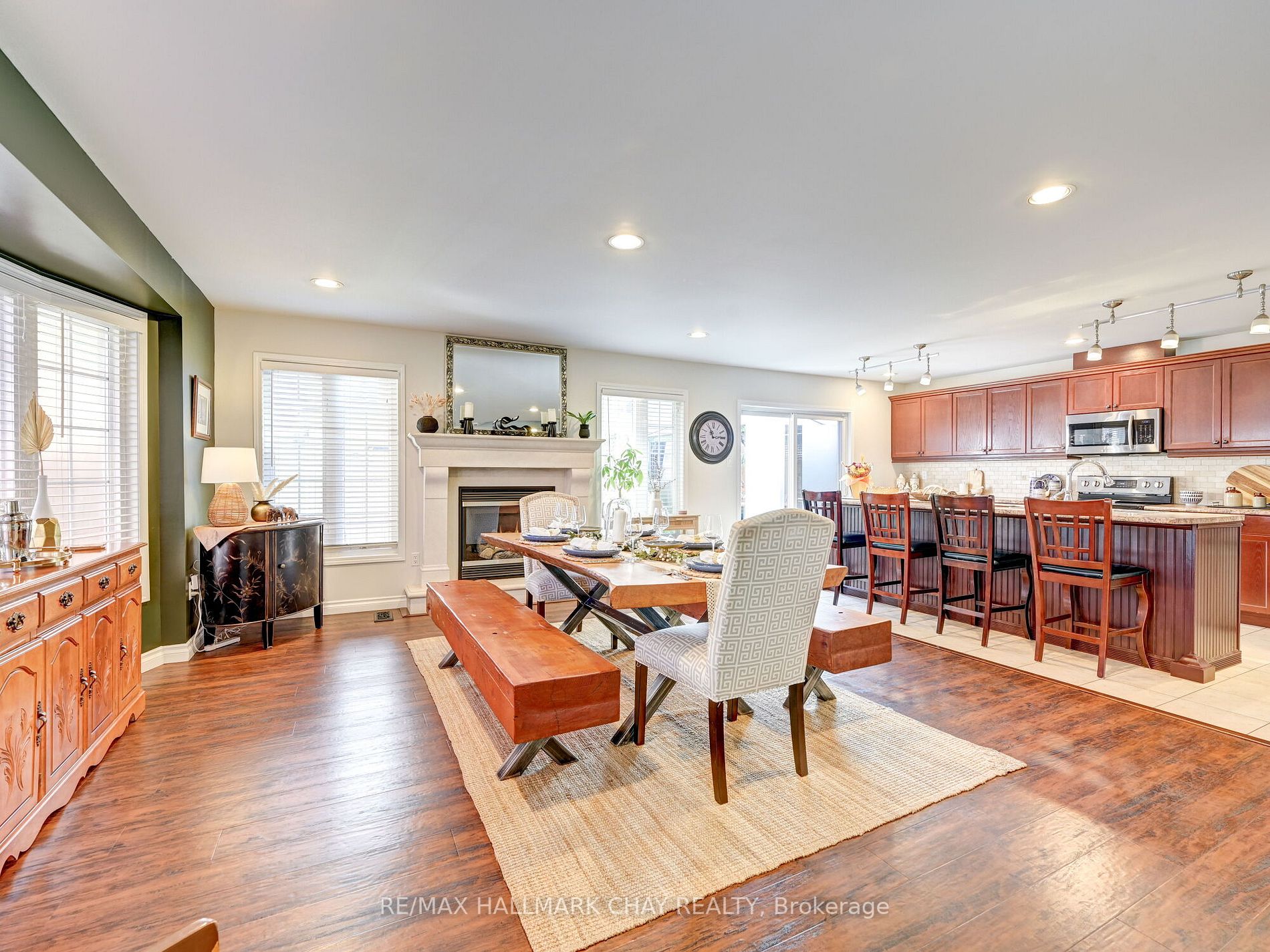 62 Dunning Dr