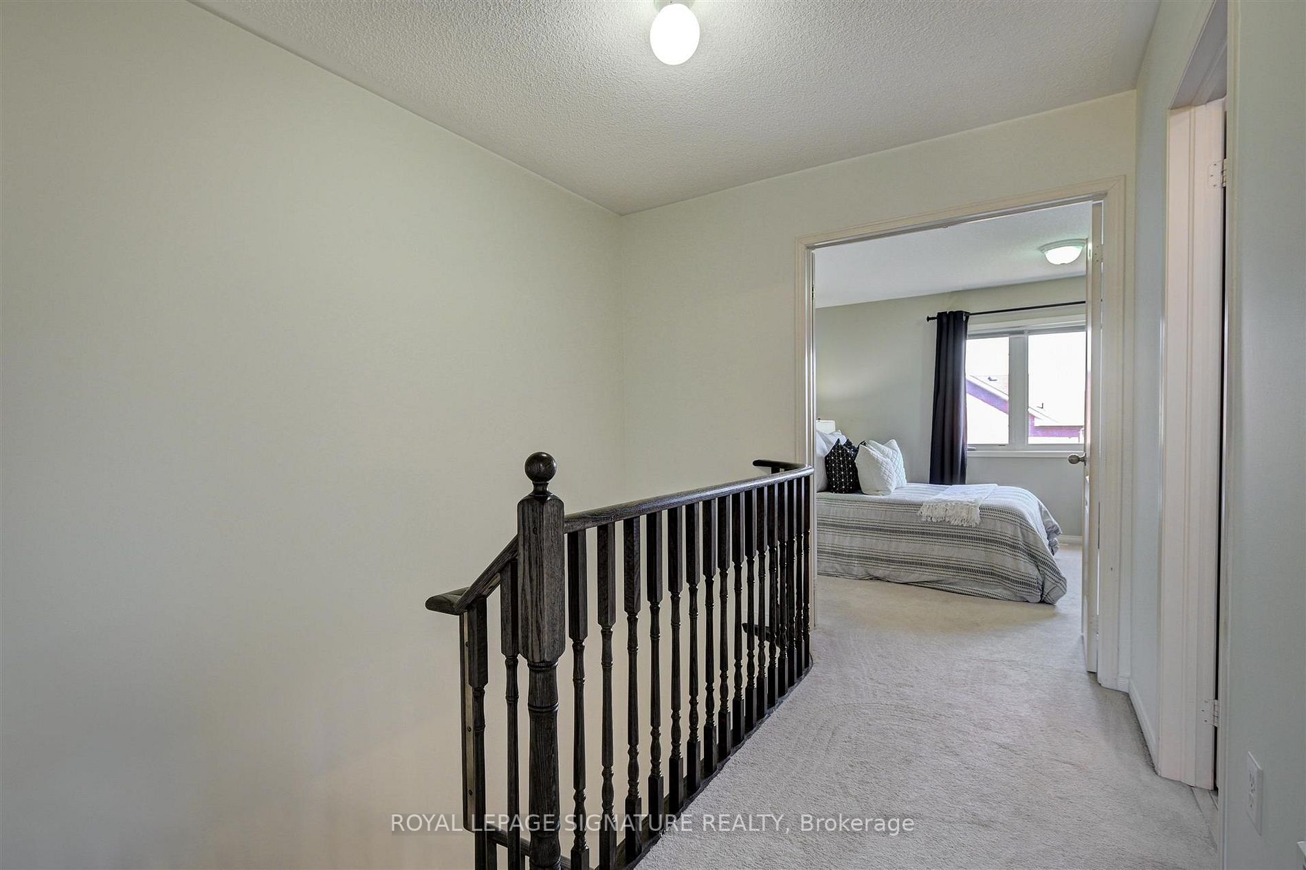 100 Expedition Cres