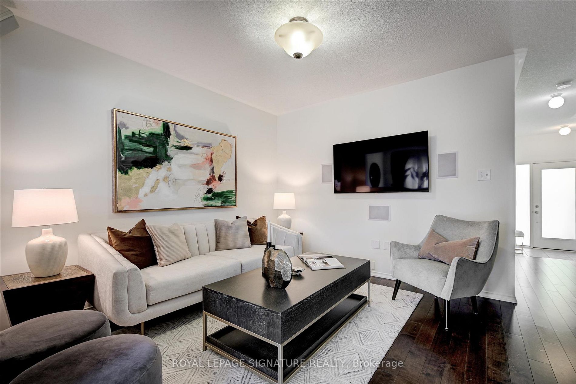 100 Expedition Cres
