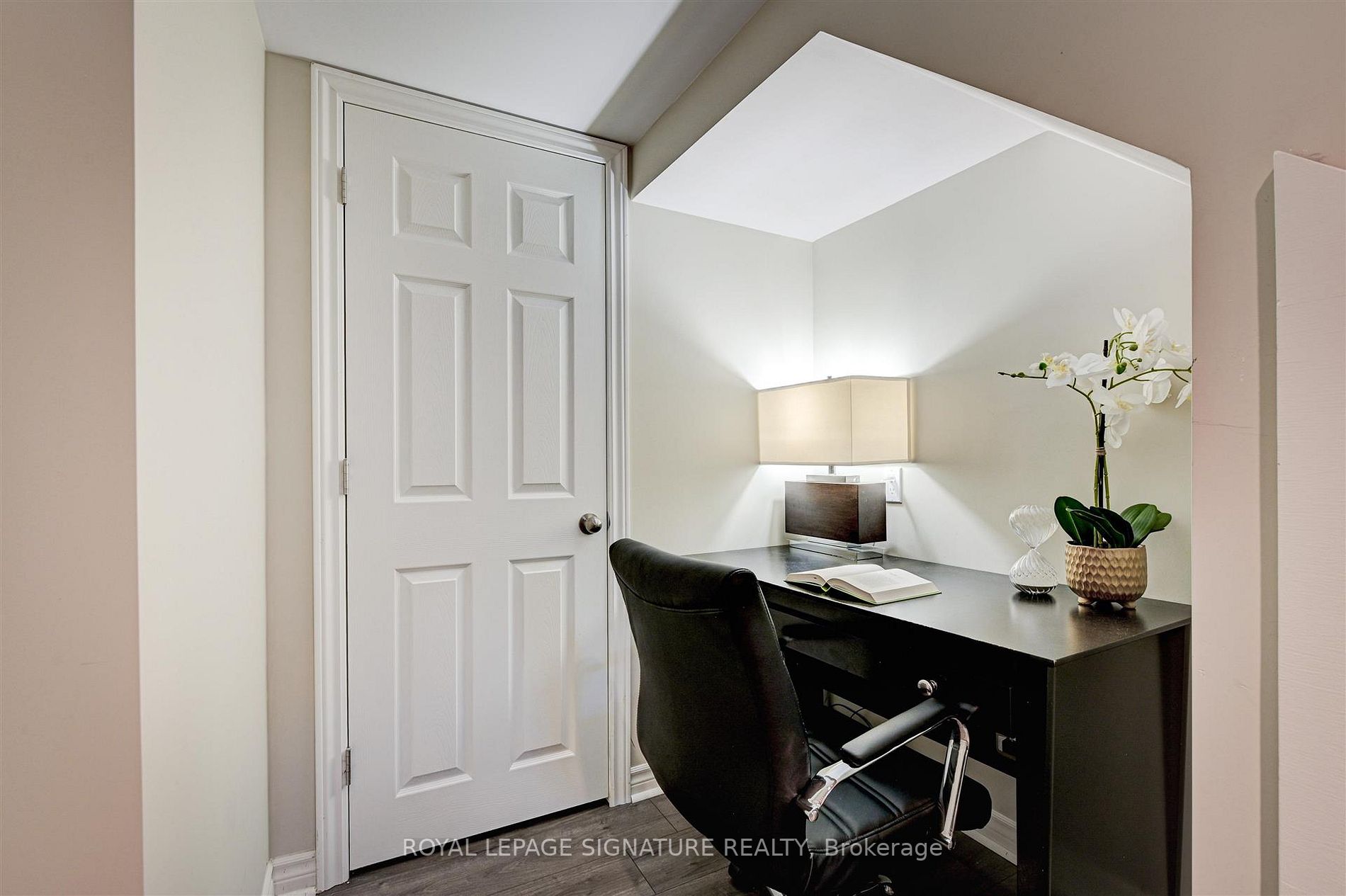 100 Expedition Cres
