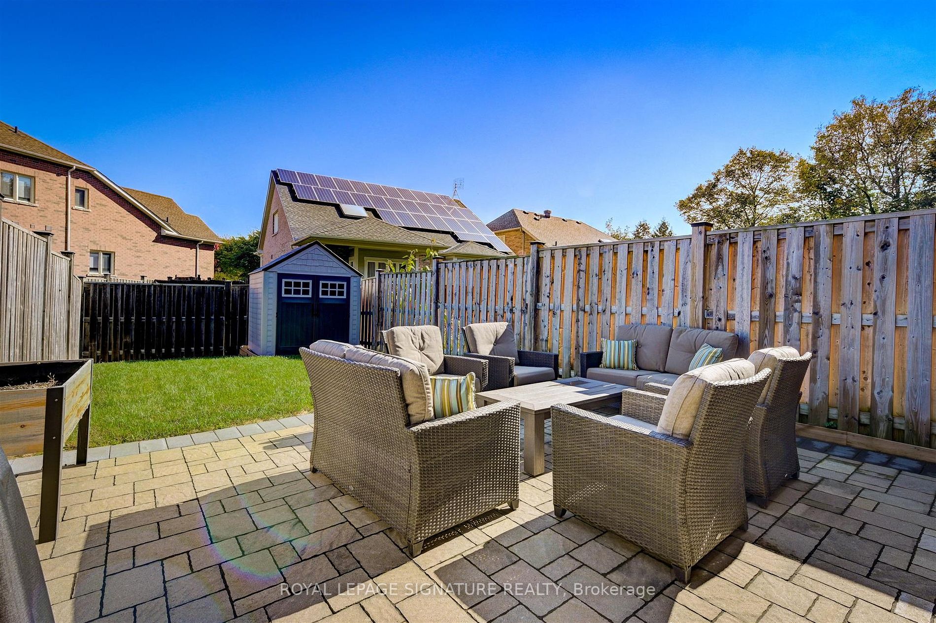 100 Expedition Cres