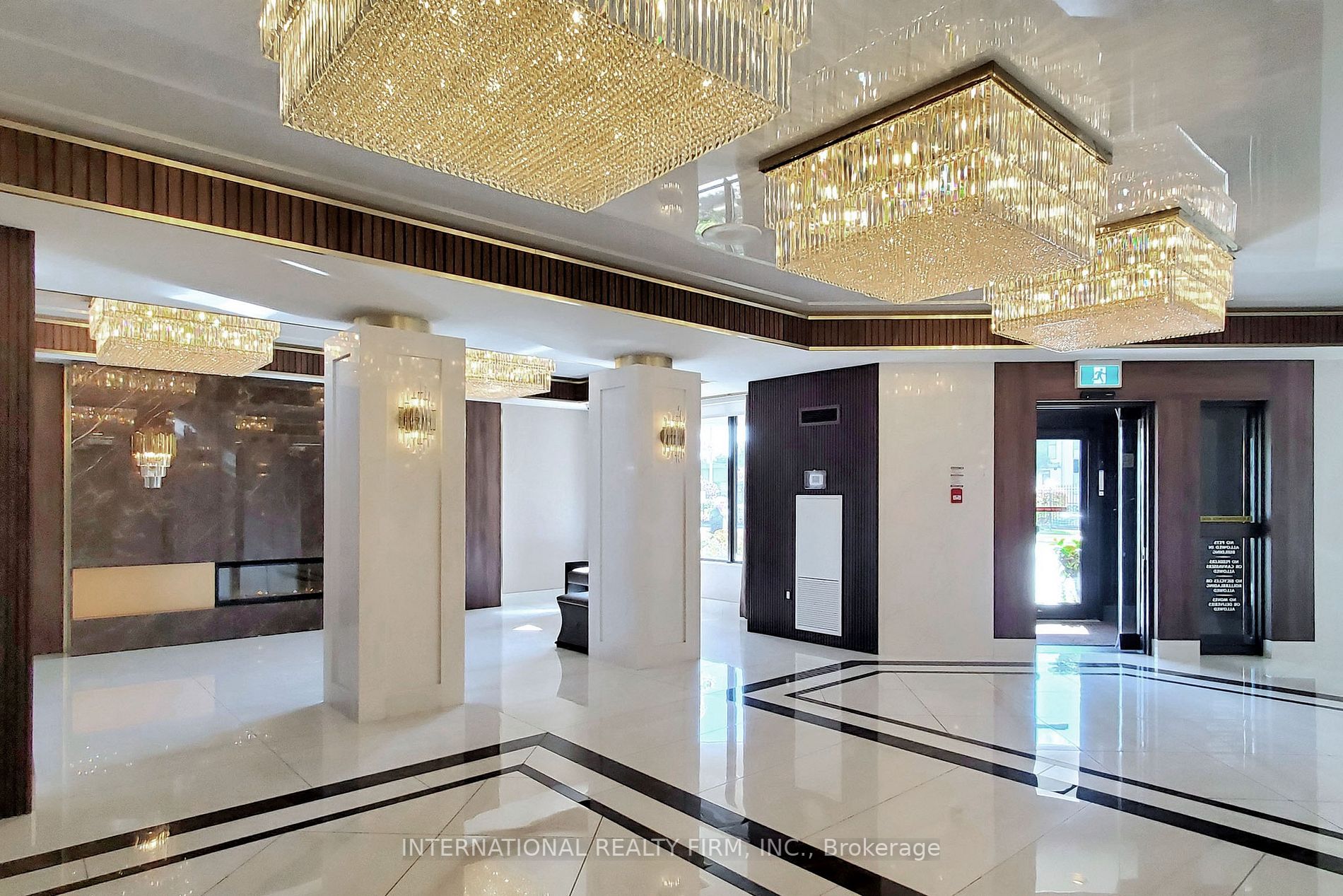 7420 Bathurst Street, #501