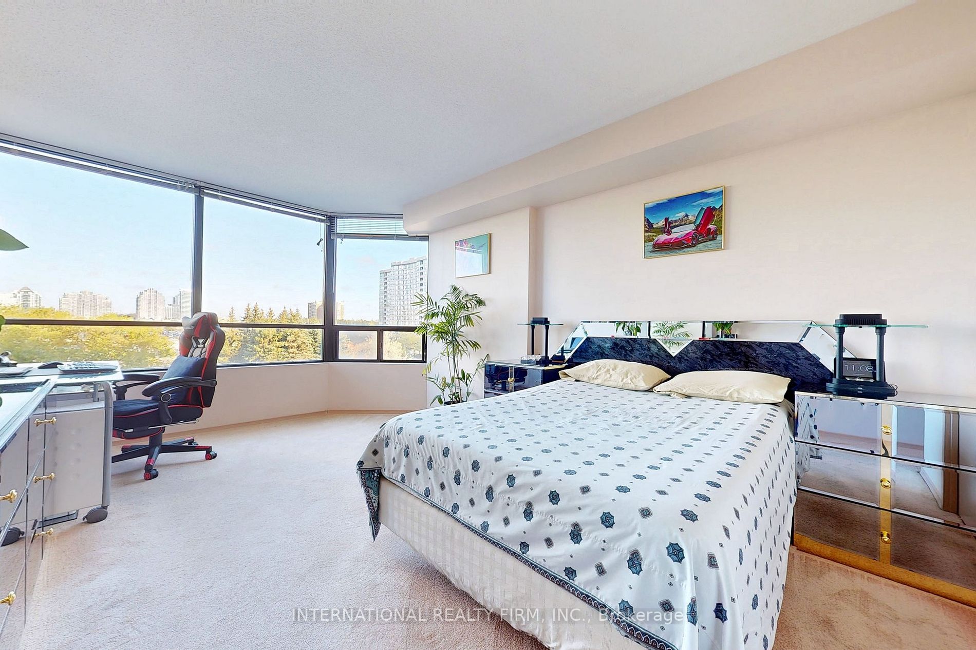 7420 Bathurst Street, #501