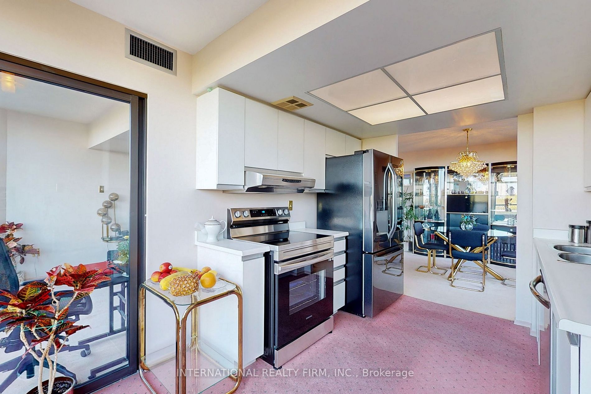 7420 Bathurst Street, #501