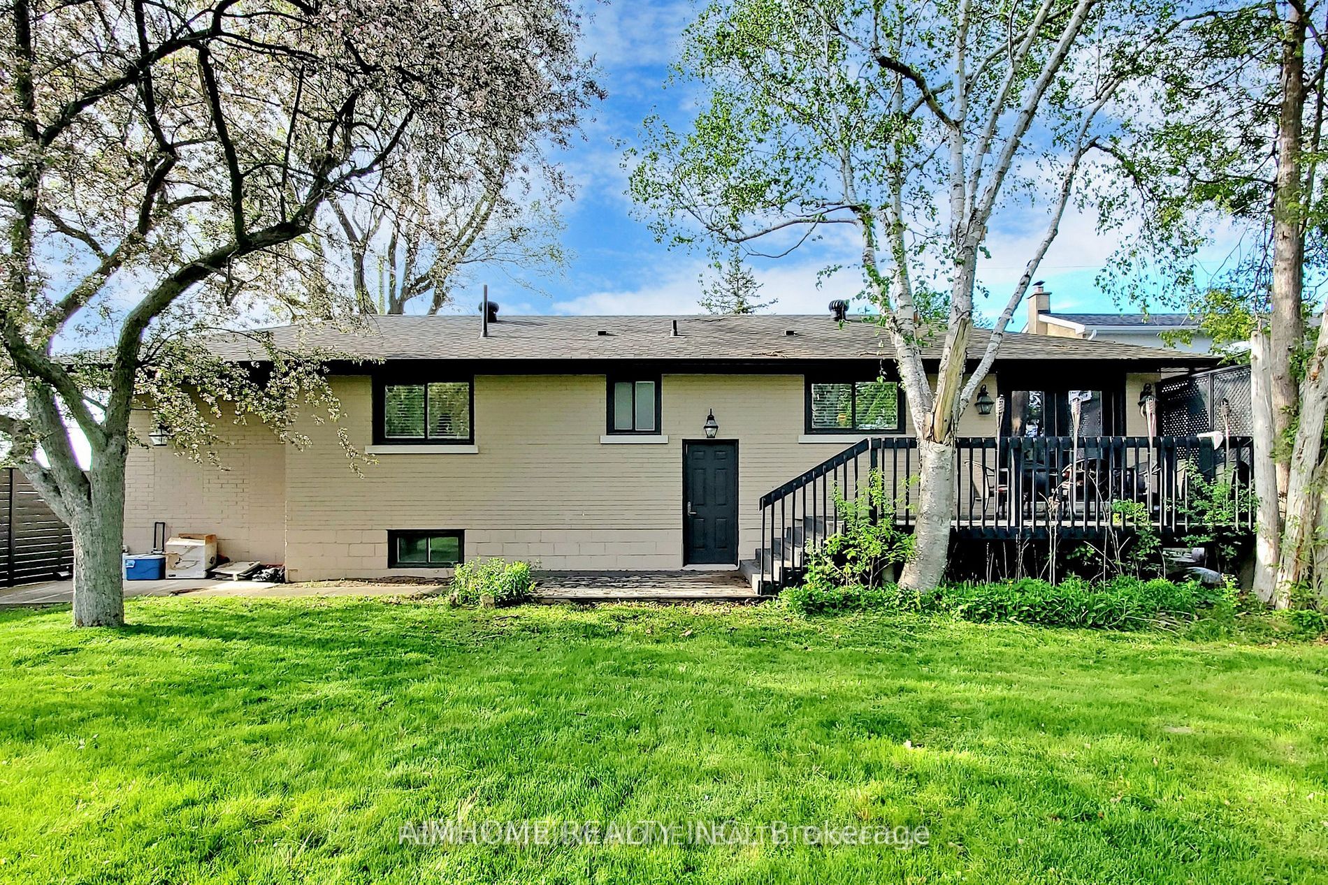 39 Westwood Lane