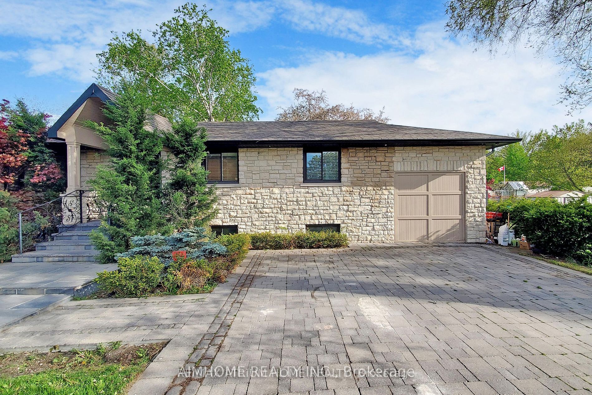 39 Westwood Lane