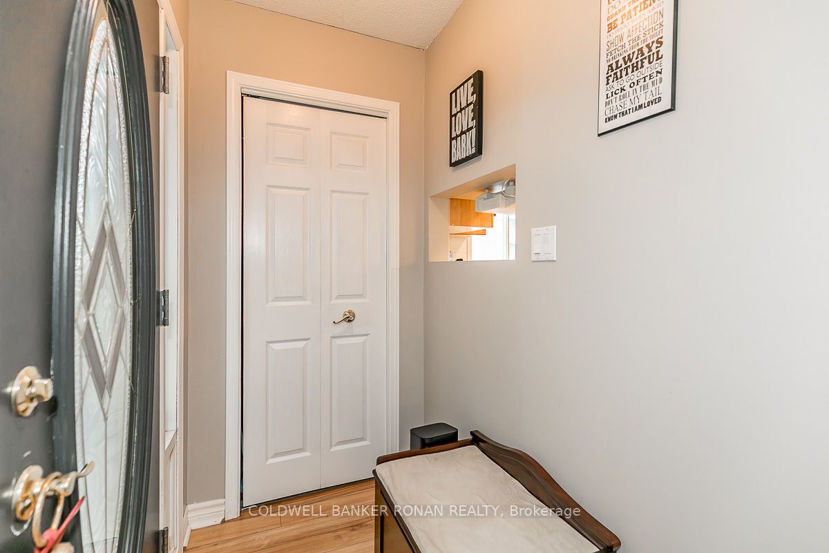 181 King St S