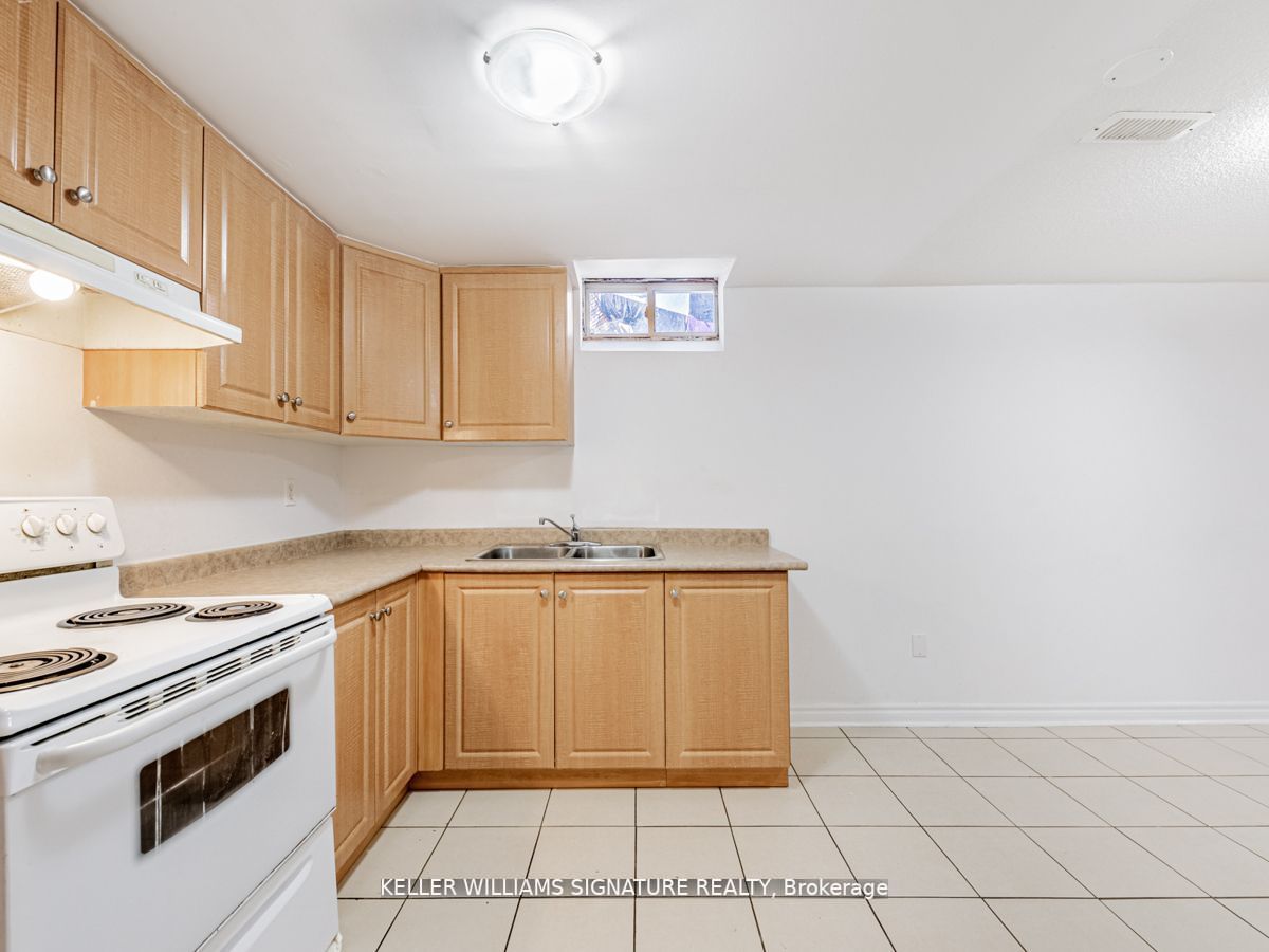 122 America Ave, #Lower