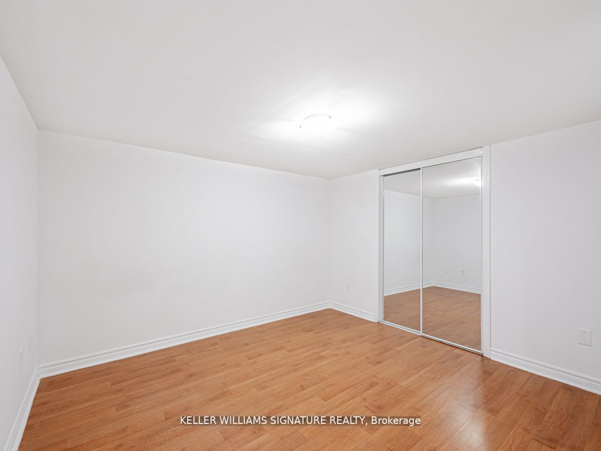 122 America Ave, #Lower